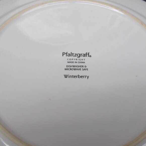 2 - Pfaltzgraff China WINTER BERRY WINTERBERRY 10 5/8 Inch Dinner Plates - Picture 4 of 4